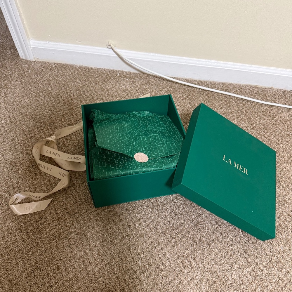La Mer Classic Green Medium Gifting Box